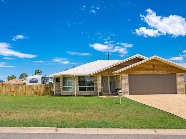 16 GILMORE COURT, GRACEMERE.