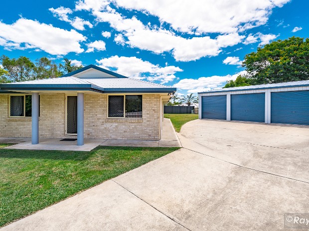 9 BROSNAN CRESCENT, PARKHURST.